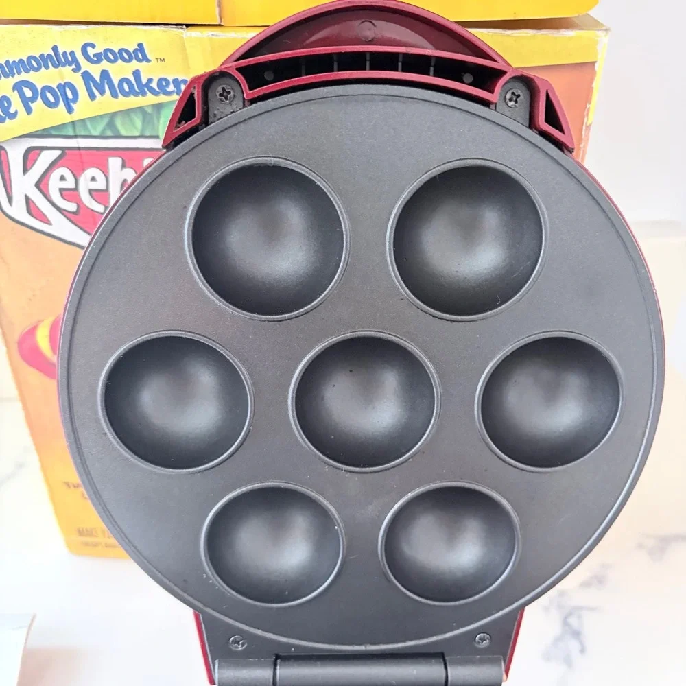 Keebler Uncommonly Good Cake Pop Maker Red Smart Planet CPM-1K Non-Stick Baking